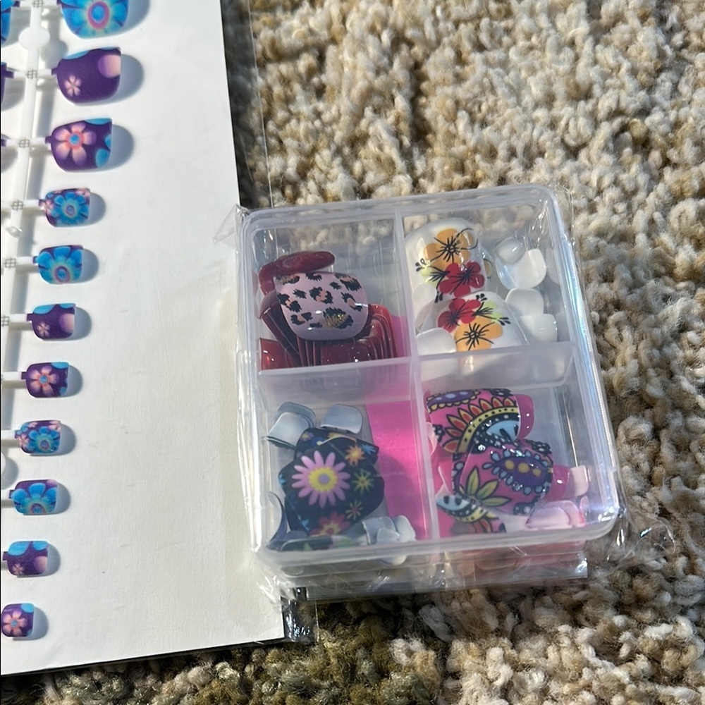 DIY Press-On Nail Set for Vibrant Variable Styles 6 styles included NWT - Picture 6 of 7